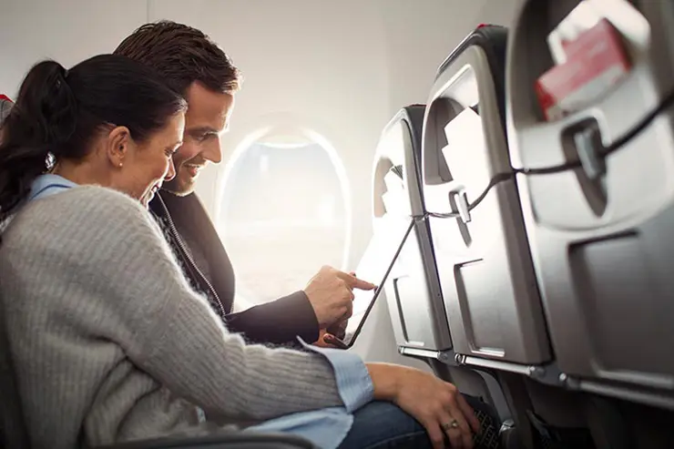 دانلودهای ضروری قبل از پرواز طولانی